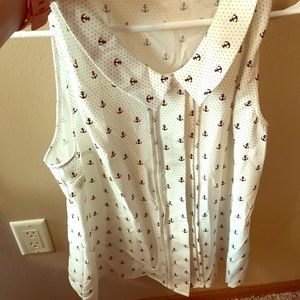 White with blue anchor tink top